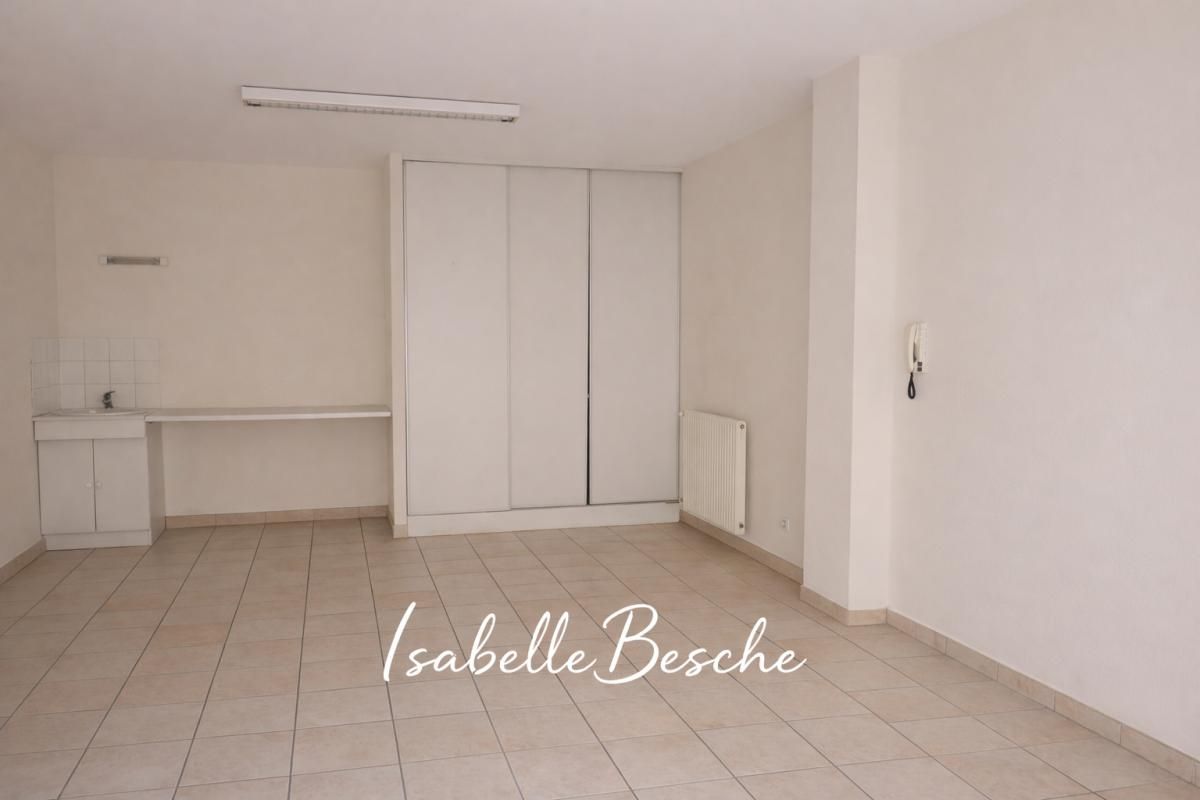 BORDEAUX 33100 BORDEAUX - LOCAL COMMERCIAL 185 M² 4