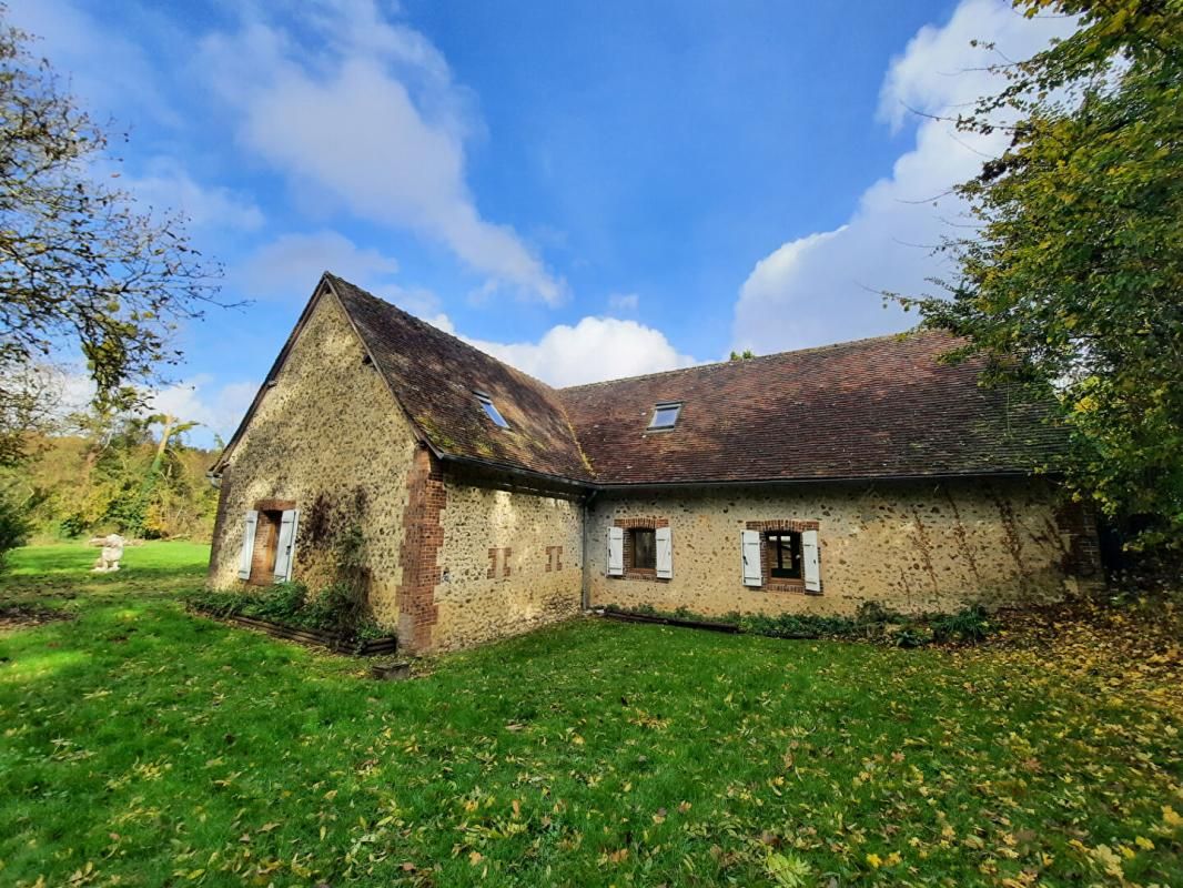MONDOUBLEAU Propriété comprenant maison rénovée et ancien moulin à finir d'aménager 1