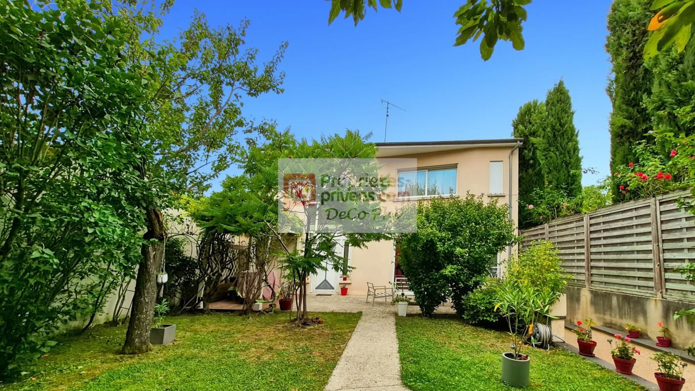 Maison bon état et calme 5 pièces 127 m2 Chaville DPE 'C'