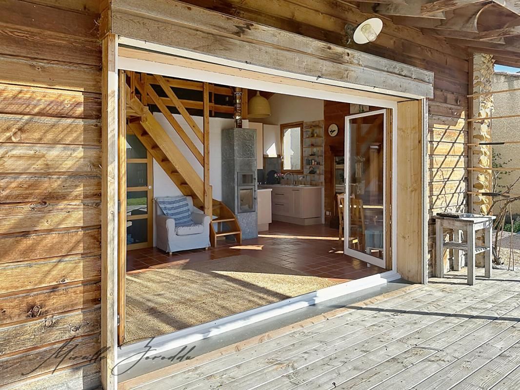 JONQUIERES-SAINT-VINCENT A vendre Maison bois écologique haut de gamme 4 pièces de 70 m² avec garage sur terrain de 320 m² 4