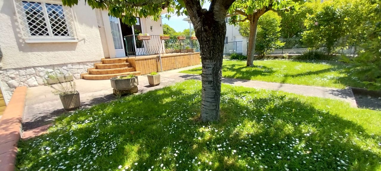 LE PASSAGE 47520 Maison 5 pièce(s) 118.26 m2