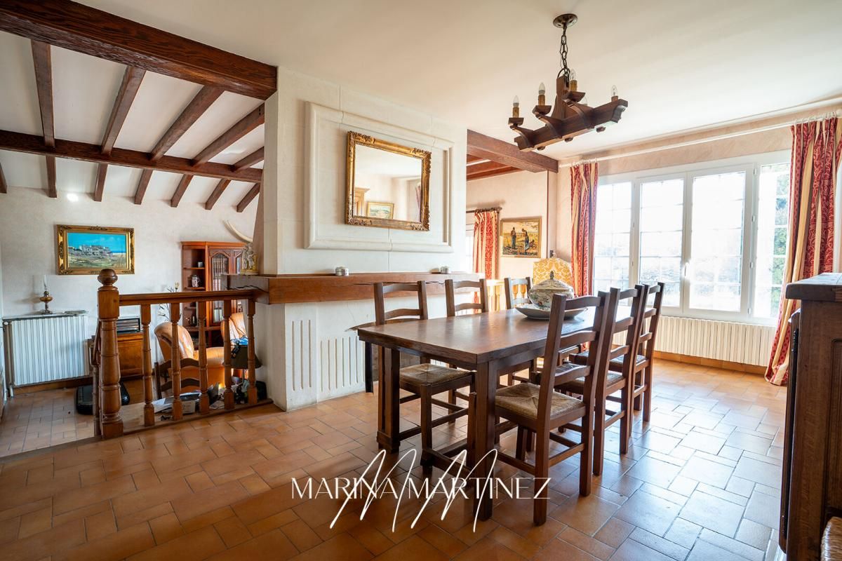 BRAM Maison familiale de caractère de 205 m² - terrain constructible de 2 100 m² 2