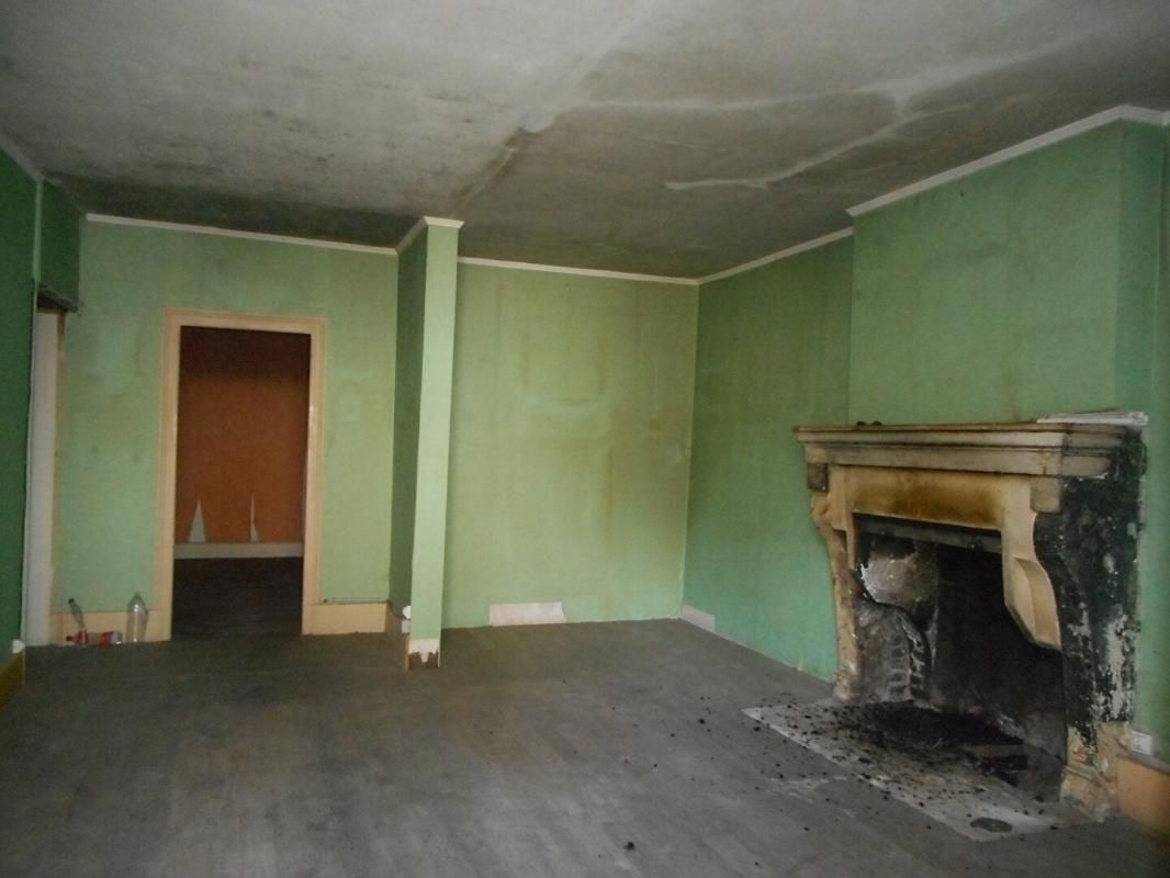 ESSOYES Ensemble immobilier Essoyes 2