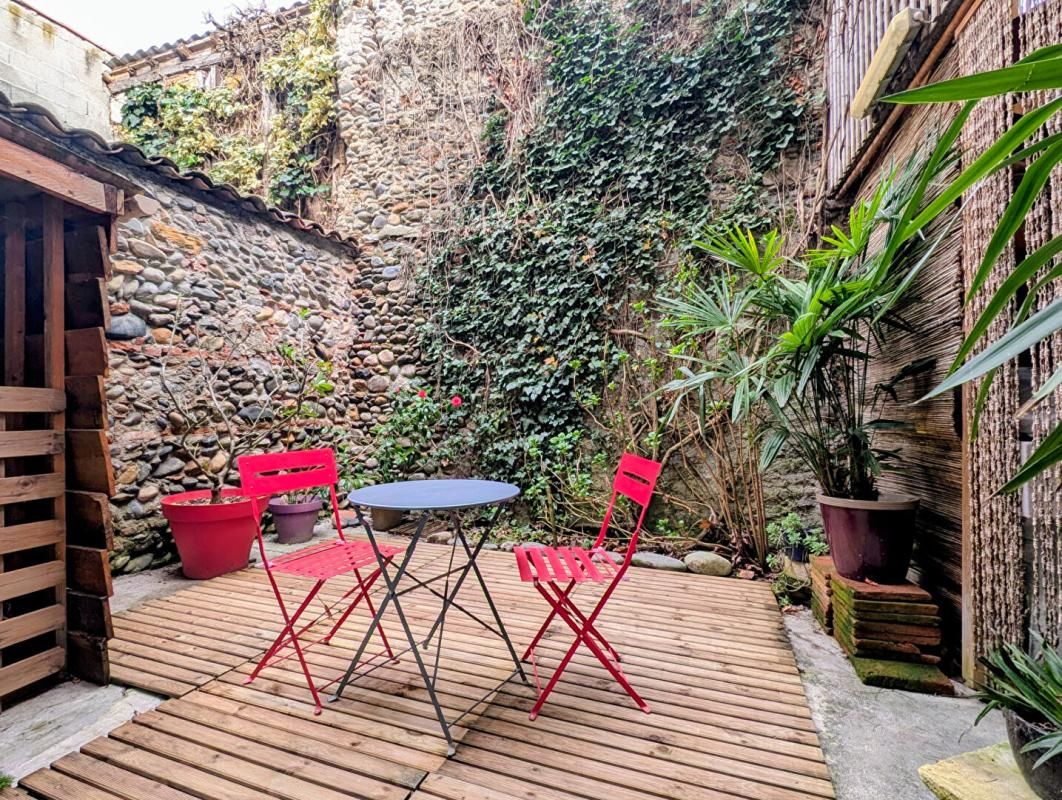 COULADERE Couladère maison de village rénovée de 122 m2 avec annexes 2