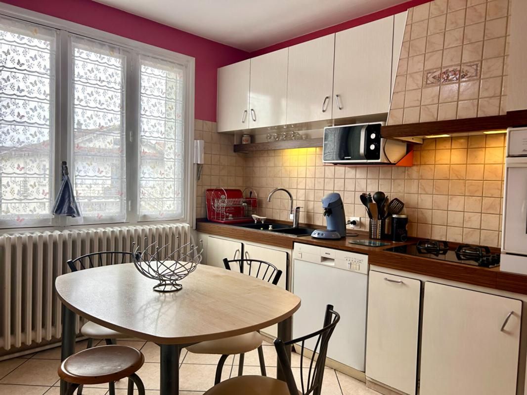 ROANNE ROANNE ? Maison individuelle avec sous-sol complet sur terrain clos et arboré 4