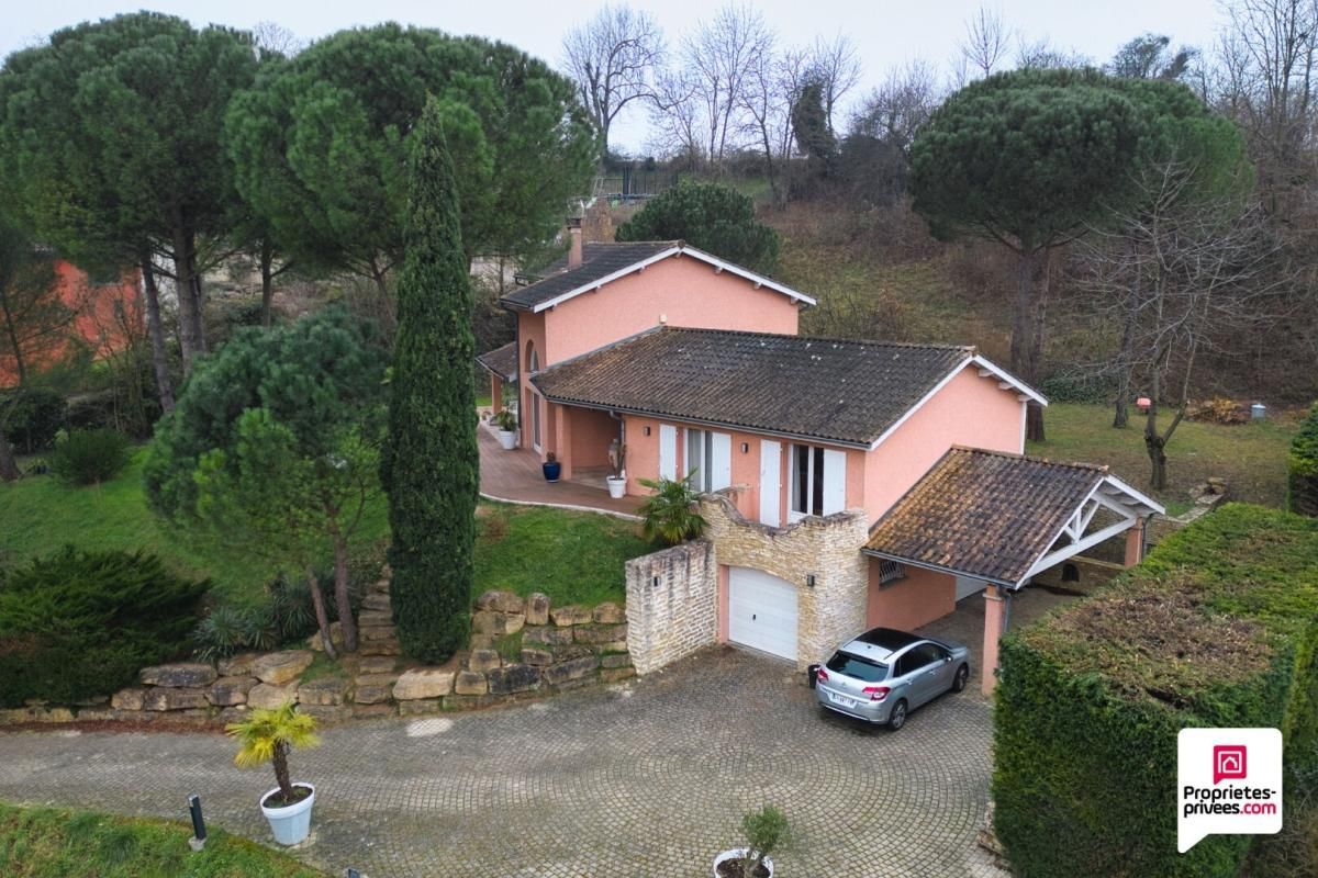 FONTAINES-SAINT-MARTIN Magnifique maison familiale de 158 m2  + sous sol - Terrain  2445 m2 2