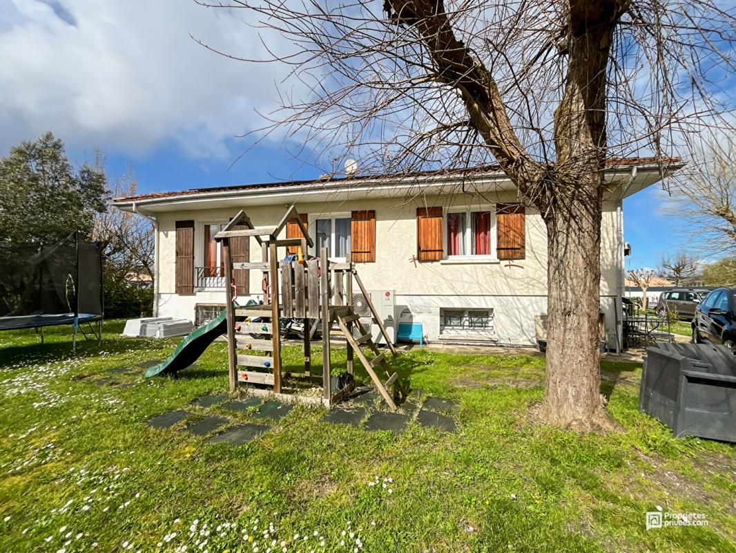 Maison 200 m² avec 4 logements indépendants - Terrain 922 m² - Le Taillan-Médoc