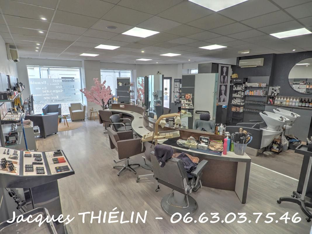 LONGUE-JUMELLES Immeuble de rapport ? Hyper centre de Longué-Jumelles (49160) 2