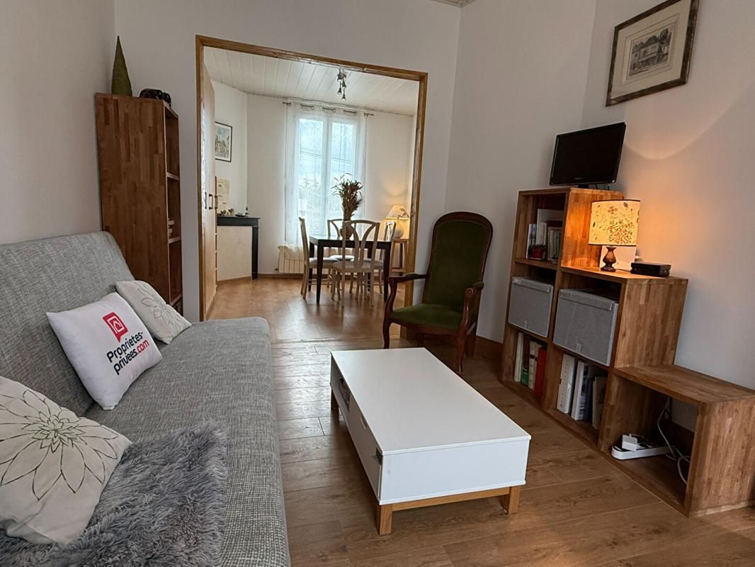 AUVERS-SUR-OISE Maison à louer à Auvers Sur Oise 5 pièce(s) 90 m2 2