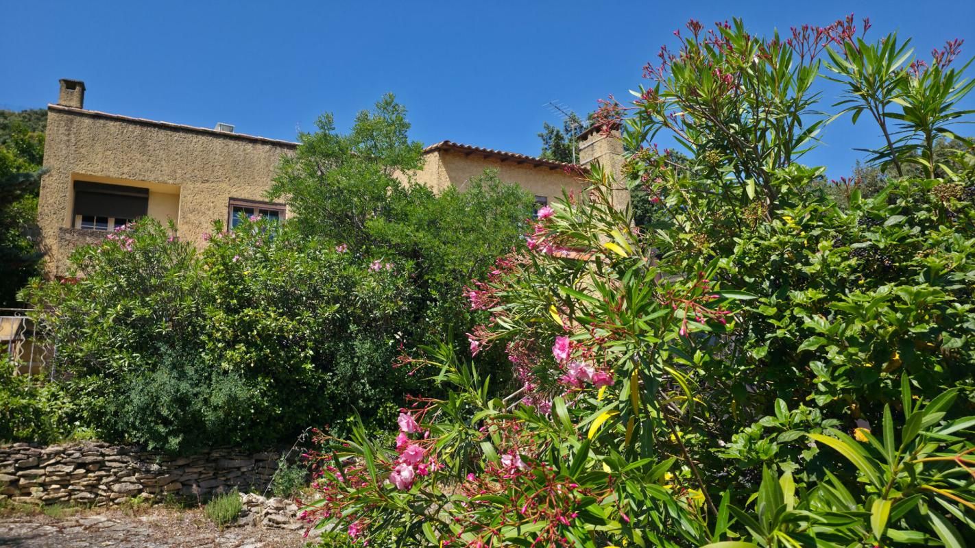 VILLENEUVE-LES-AVIGNON 30400 VILLENEUVE LES AVIGNON, VILLA DE 163 M² AVEC 5 CHAMBRES SUR 743 M² SE TERRAIN CLOS 1