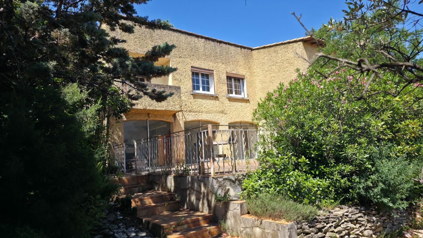 VILLENEUVE-LES-AVIGNON 30400 VILLENEUVE LES AVIGNON, VILLA DE 163 M² AVEC 5 CHAMBRES SUR 743 M² SE TERRAIN CLOS 2