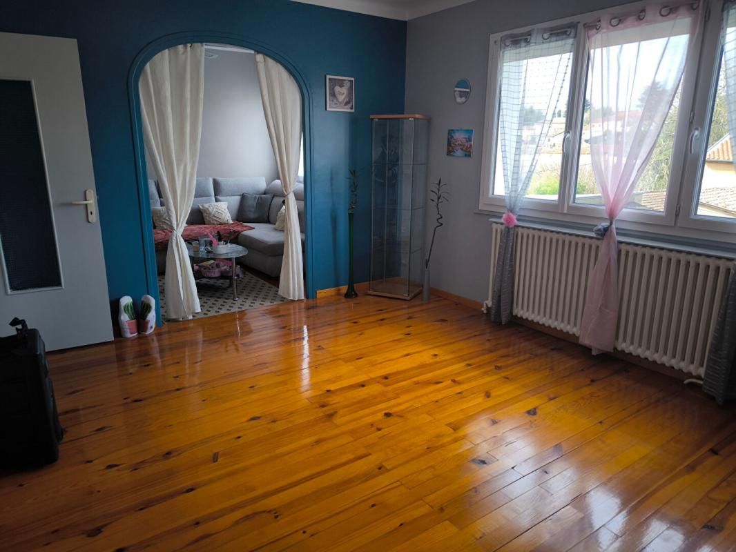 ROUSSILLON Jolie maison à vendre sur 500 m2 de terrain 3