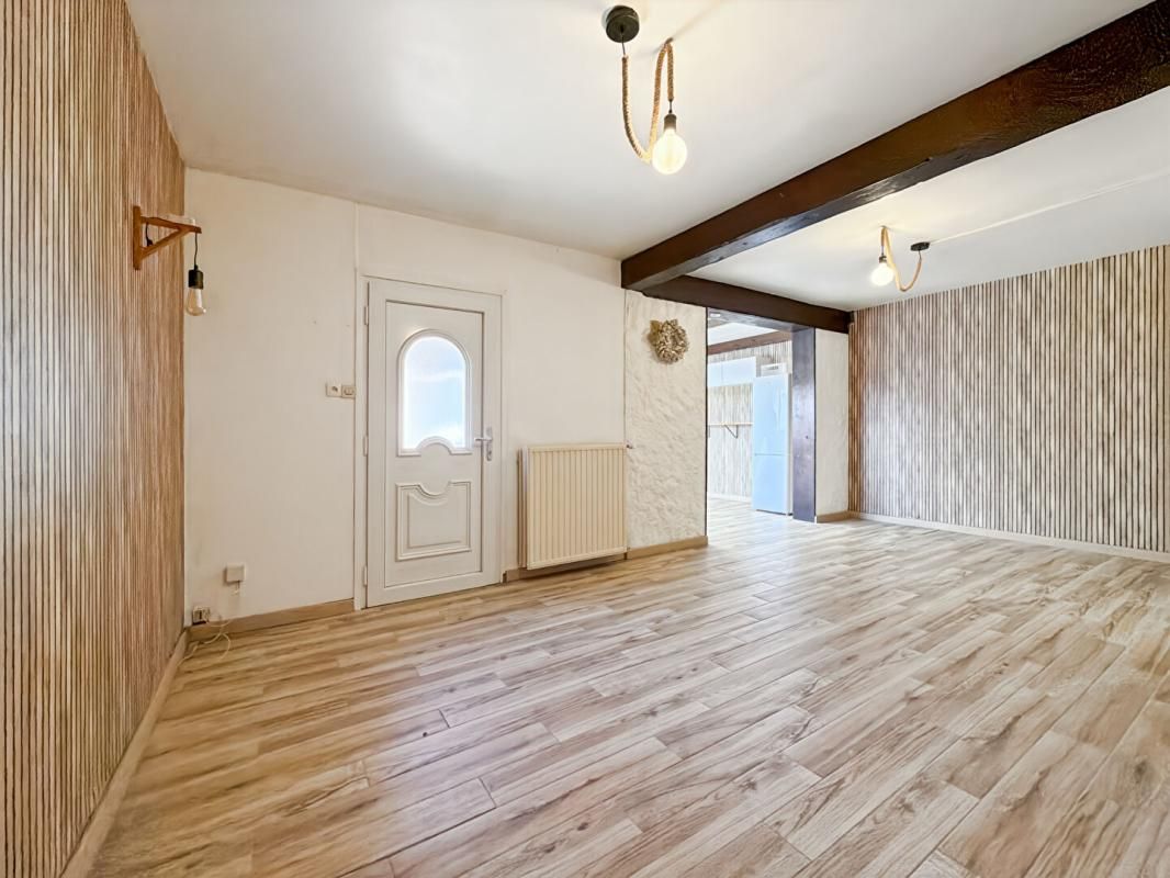 LA CHAPELLE-D'ARMENTIERES Maison 4