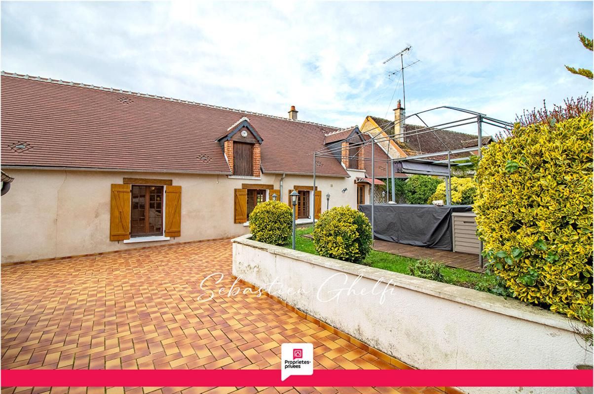 VILLEFRANCHE-SUR-CHER belle maison de plain-pied avec hangar et grand terrain 2