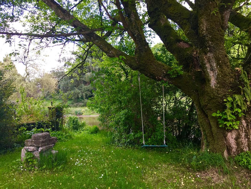 MAISONNAIS-SUR-TARDOIRE Proche de Rochechouart , authentique moulin avec rivière et chute d'eau -cadre naturel exceptionnel- 4