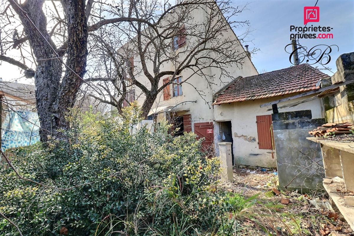 ARLES Maison à rénover en pierre - terrain 292 m² - garage - Arles Trinquetaille 2