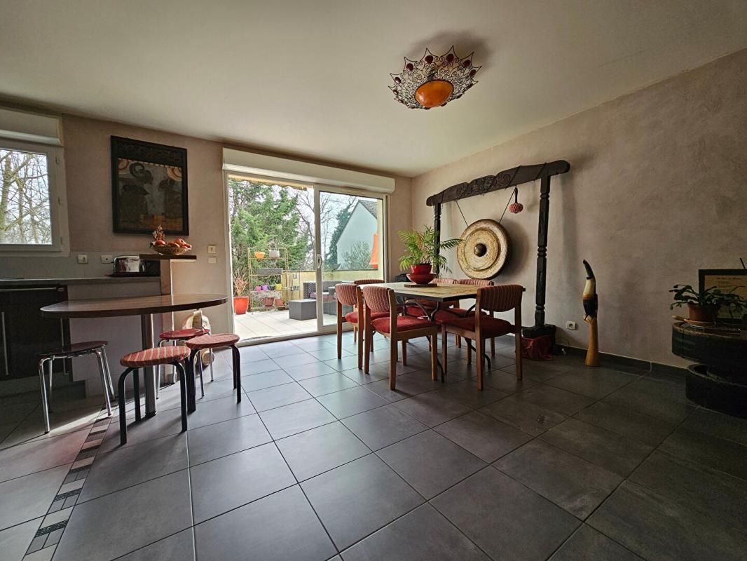 EAUBONNE MAISON VUE SUR LE BOIS 2