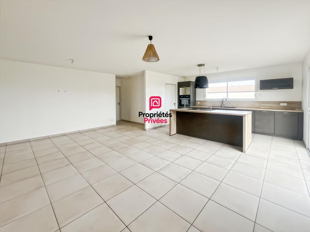 COCUMONT Maison de plain-pied - 3 chambres - jardin 3