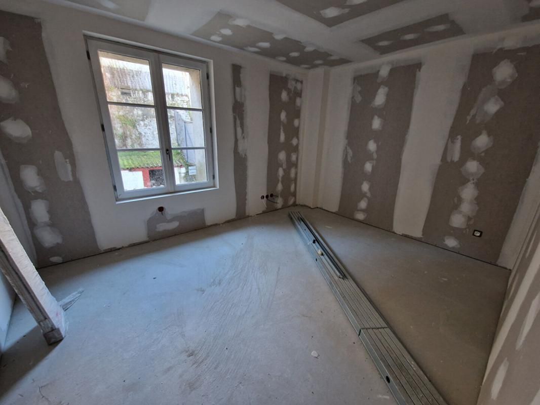 LUSIGNAN Maison T3Bis Lusignan 90m² 4