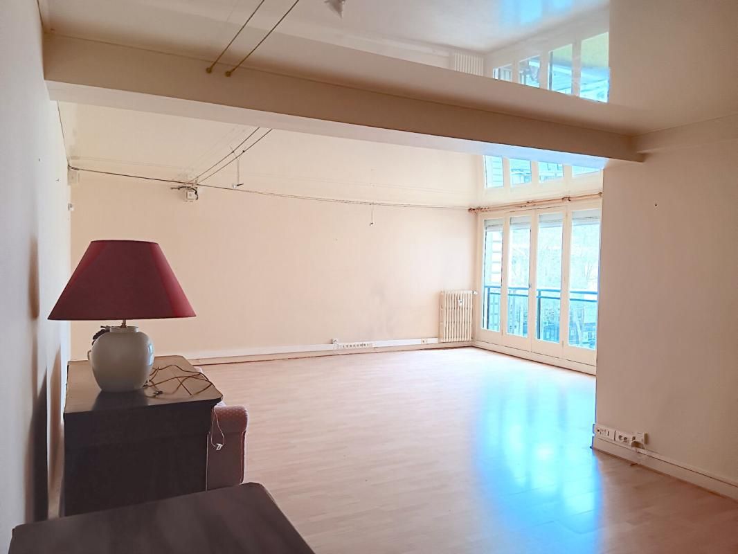 CAHORS Cahors centre ville, appartement 120 m², ascenseur et parking 2