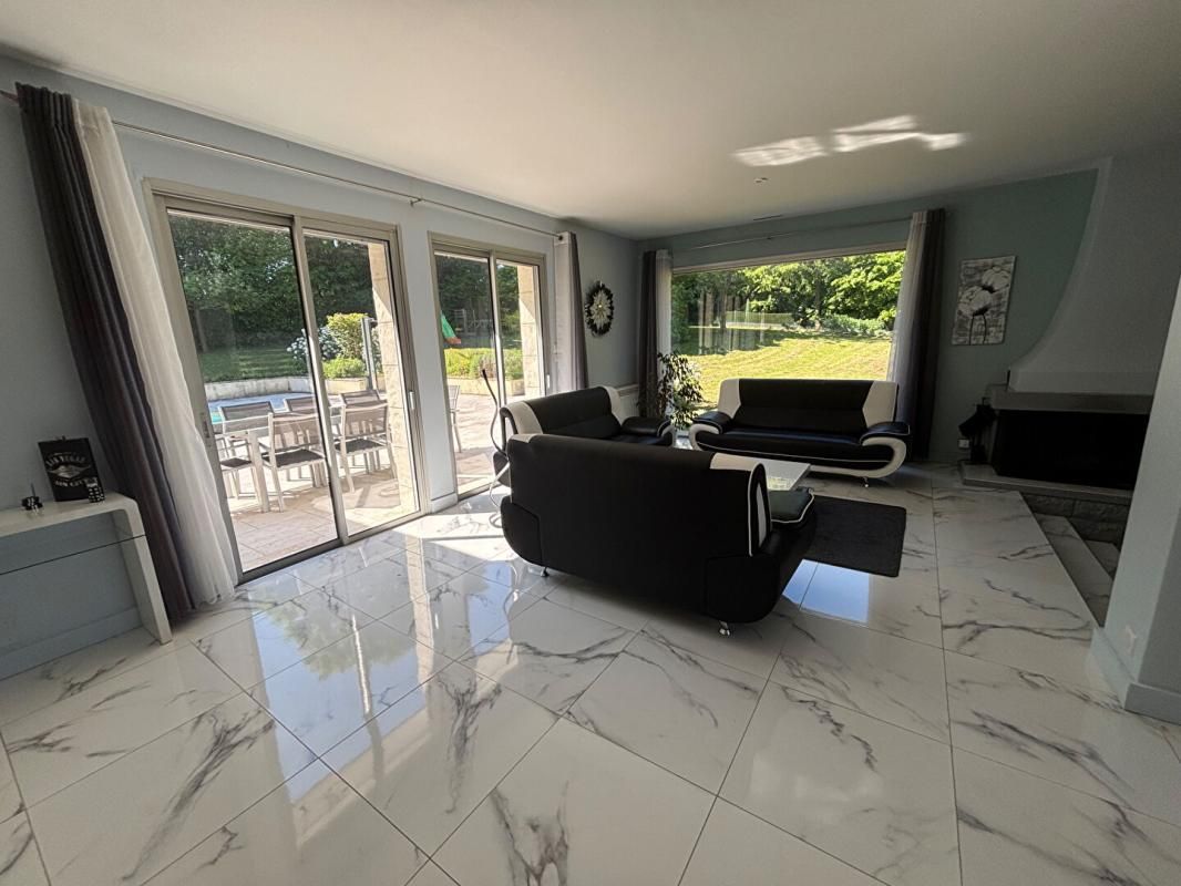 FREIGNE VALLONS DE L'ERDRE DANS UN CADRE IDYLLIQUE MAGNIFIQUE MAISON D'ARCHITECTE 3