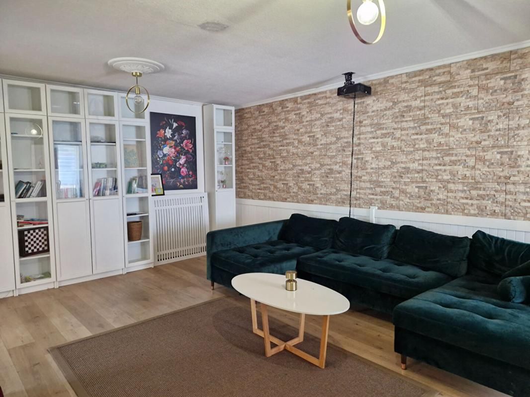 ROANNE ROANNE - MAISON DE VILLE 3