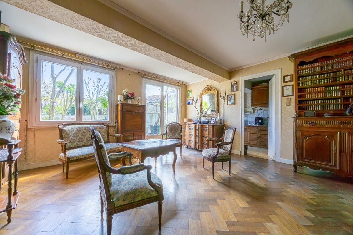 BORDEAUX Bordeaux Centre proche Sainte Geneviève/Nansouty - maison 6 chambres  et jardin 1