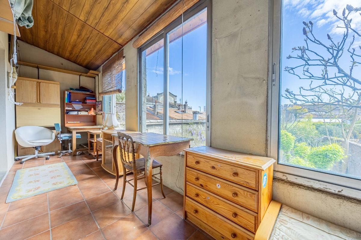 BORDEAUX Bordeaux Centre proche Sainte Geneviève/Nansouty - maison 6 chambres  et jardin 3