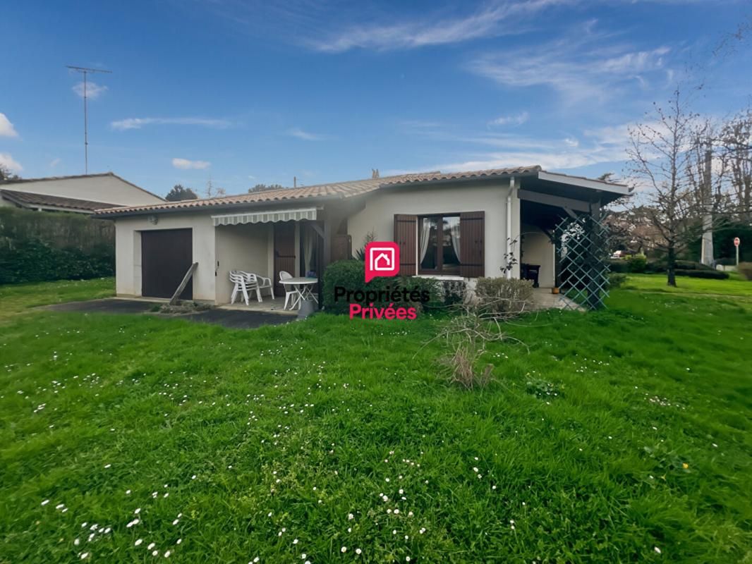 AUROS Maison de plain-pied - 3 chambres - garage et jardin 2