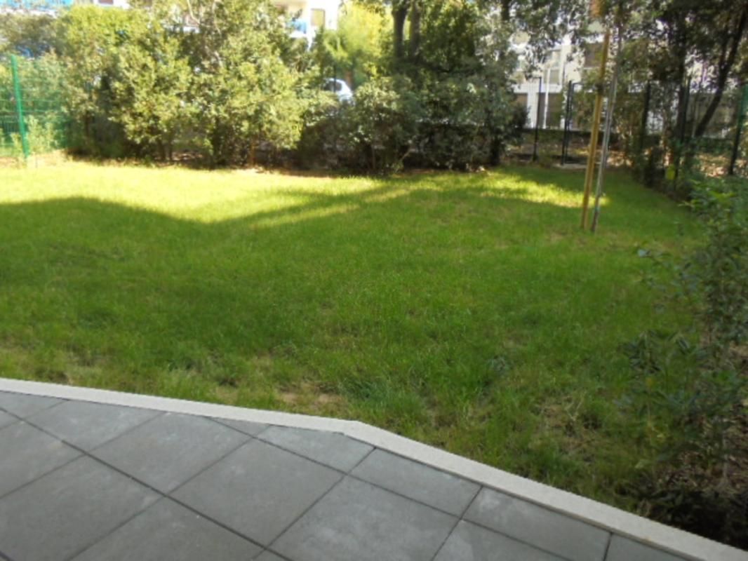 Appartement Bormes Les Mimosas 3 pièces 60.32 m2+100m² jardin