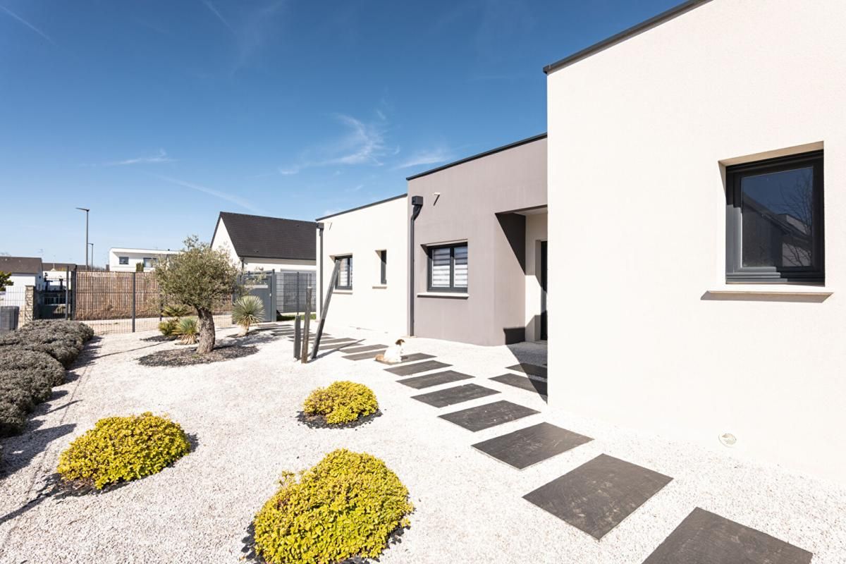 SAINT-GERVAIS-LA-FORET LIEUX UNIQUES ® x PROPRIÉTÉS PRIVÉES PROPOSE MAISON CONTEMPORAINE 112 M² - SAINT-GERVAIS-LA-FORÊT 2