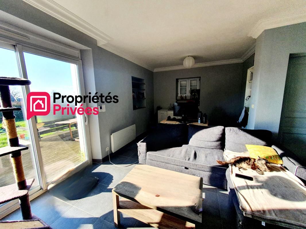 NOYANT-LA-GRAVOYERE Maison Segré en Anjou Bleu, quartier Noyant La Gravoyere 4