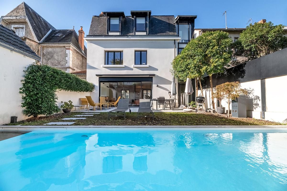 PERIGUEUX Un bien rare, entre élégance contemporaine et confort absolu 2