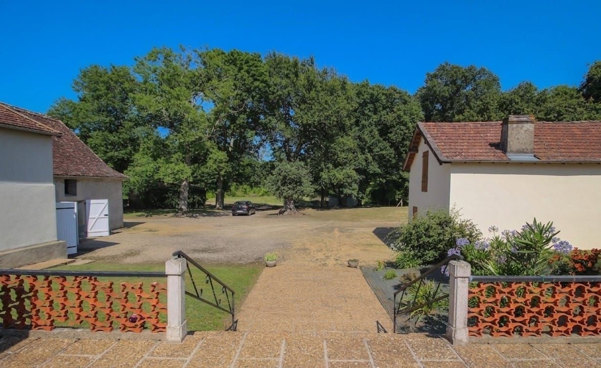 ORTHEZ Une parenthèse enchantée en pleine nature béarnaise 4 pièces 110 m2 4