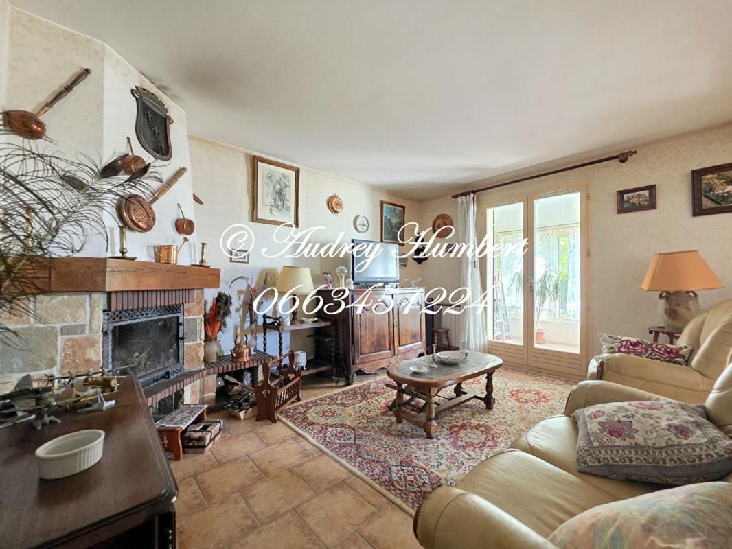 PIERREVERT EXCLUSIVITE, PIERREVERT, dans un cadre nature et préservé, BELLE VILLA de 122 m² + veranda et gargae de 40 m² sur 3000 m² de jardin arboré 2