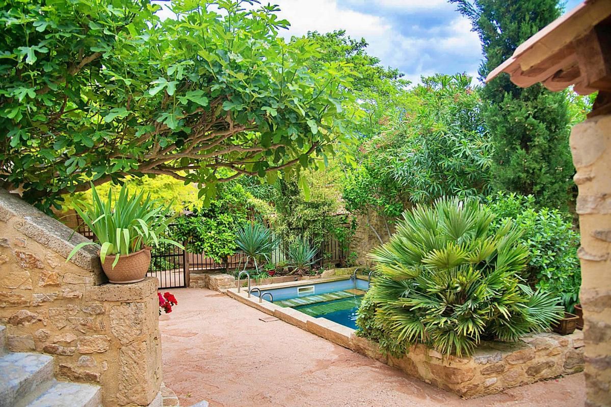 UZES Un Domaine Provençal d'Exception à 30 Minutes d'Uzès 3