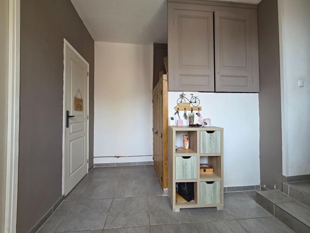 ANGERVILLE 18 MIN ANGERVILLE 2