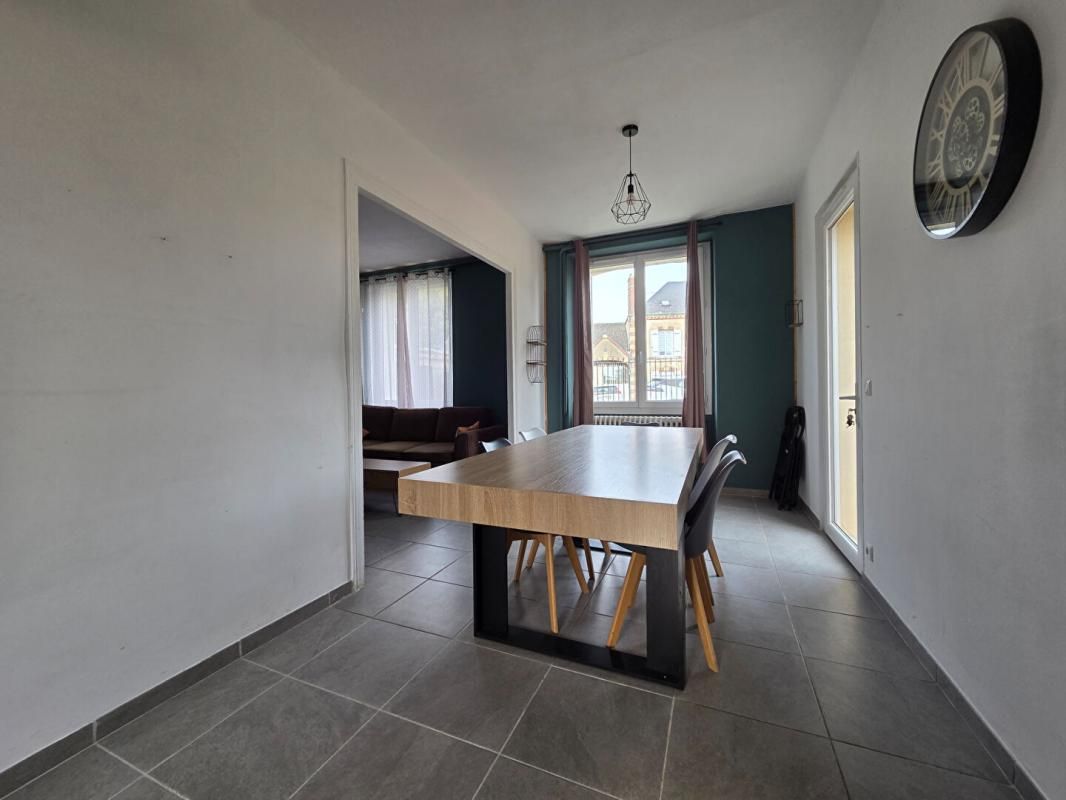 ANGERVILLE 18 MIN ANGERVILLE 4