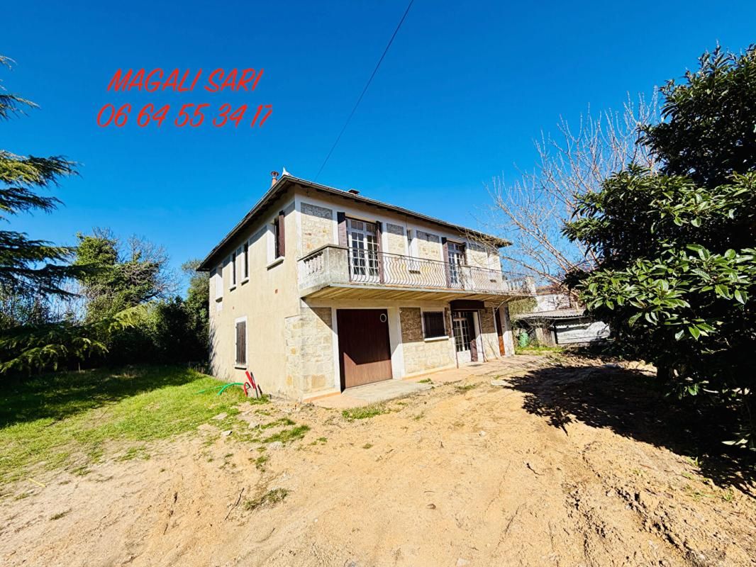 Maison en Pierre Ales 8 pièce(s) 156 m2