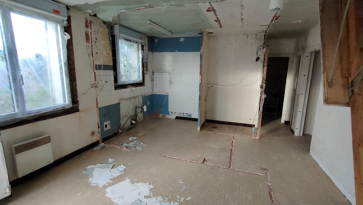 LA VERRIE Maison La Verrie 5 pièces 90 m2 3