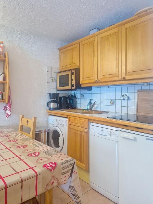 LES CONTAMINES-MONTJOIE Appartement Les Contamines Montjoie 3 pièces 30.84 m2, meublé 4