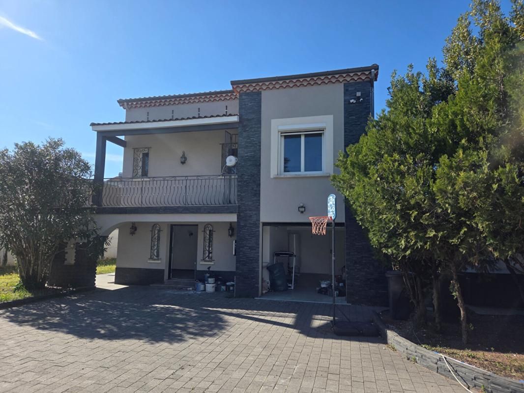 MONTELIMAR Maison Montélimar 7 pièces 181 m2 3