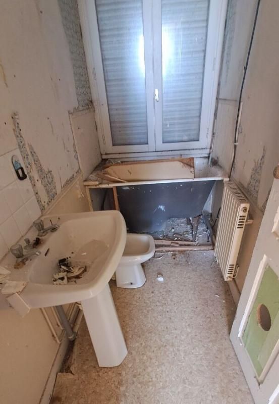 MONTREUIL ENSEMBLE IMMOBILIER A RENOVER 130 + 58 M2 3