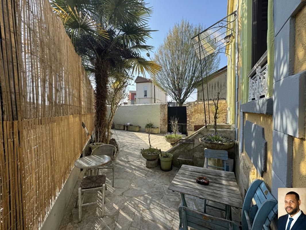 VITRY-SUR-SEINE Maison Vitry 100m habitables implantée sur 160m de terrain 2