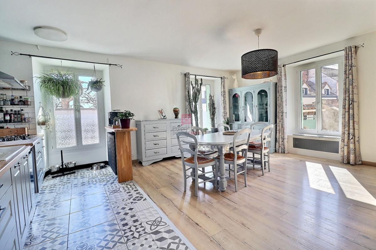 BRETIGNY-SUR-ORGE Demeure de caractère Brétigny-sur-Orge 5 pièces 124 m2 2