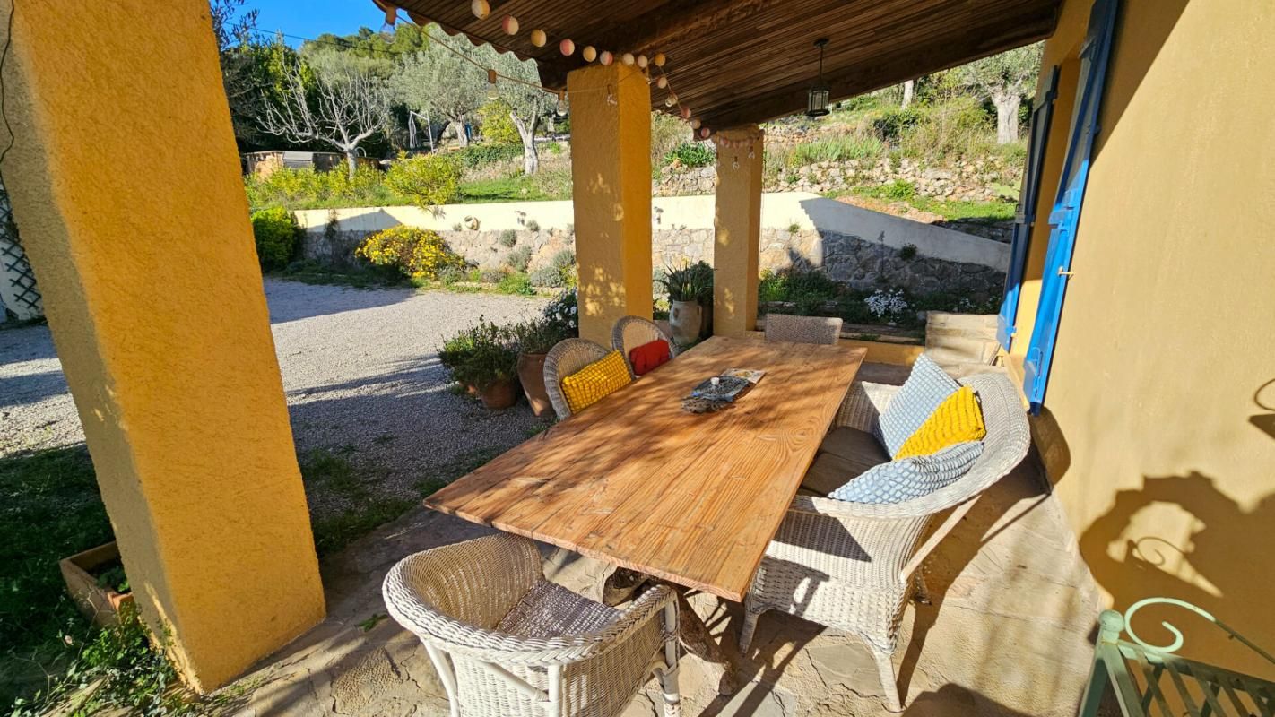 CLAVIERS Belle propriété avec villa rénovée et annexe sur 2000 m2 de terrain 3