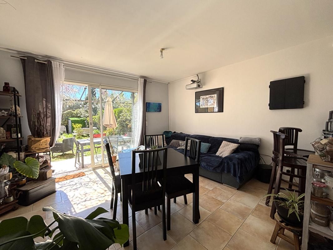 MONTAUROUX Maison avec jardin plein sud  à Montauroux 3