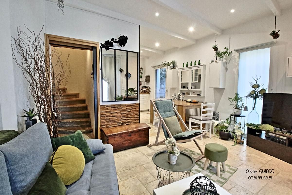 LANSARGUES Maison 4 pièces de 98 m2 avec patio et bassin de relaxation 4