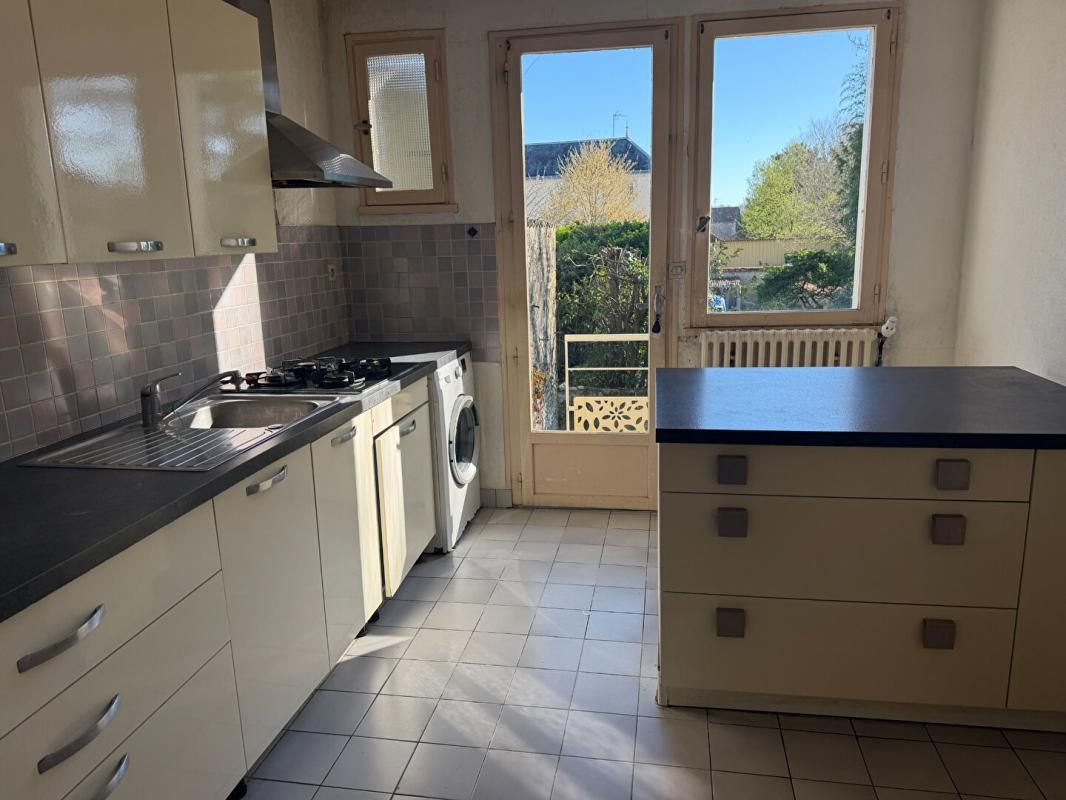 SAINT-MAIXENT-L'ECOLE Maison Saint Maixent L Ecole 4 pièce(s) 90 m2 1