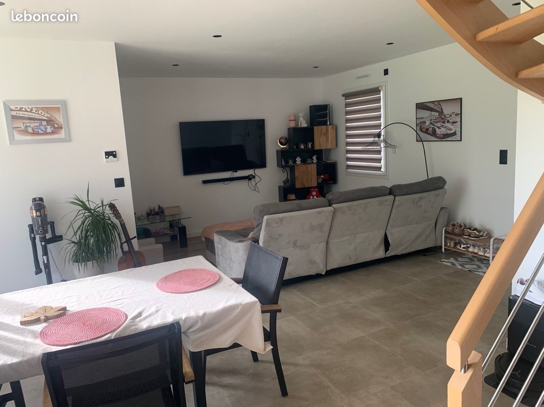 LA BACONNIERE MAISON INDIVIDUEL 292600 DONT 4,5% honoraire inclus à la charge de l'acquéreur soit prix net vendeur 280000. " 3